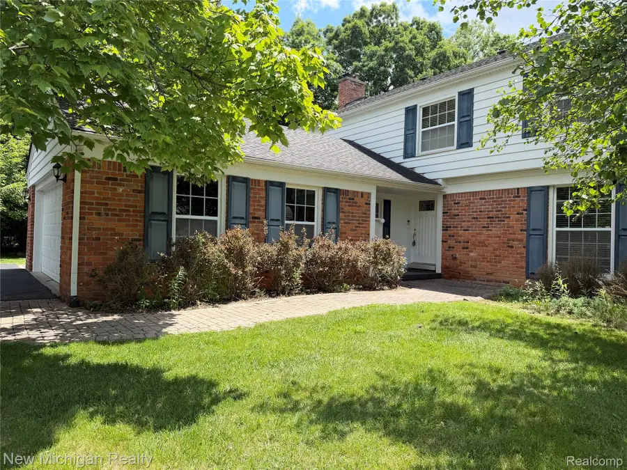 5937 Red Coat Lane, West Bloomfield, MI 48322 - #2