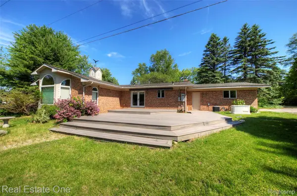 3125 W Commerce Road, Milford, MI 48380