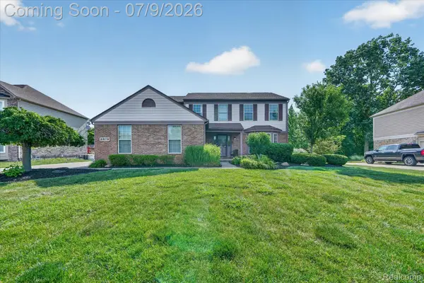 2619 N Woods Boulevard, Canton, MI 48188