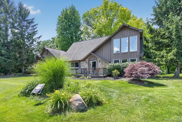9968 Timothy Lane, SouthLyon, MI 48178