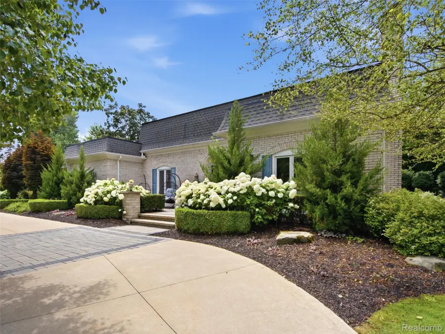 1281 Twin Maples Lane, Bloomfield, MI 48301 - #3