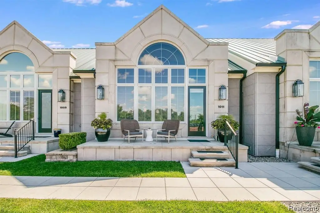1011 S Washington Avenue, Royal Oak, MI 48067 - #1
