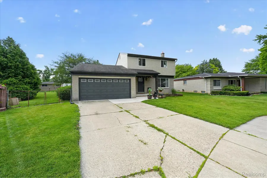 53962 Kirk Court, New Baltimore, MI 48047 - #2