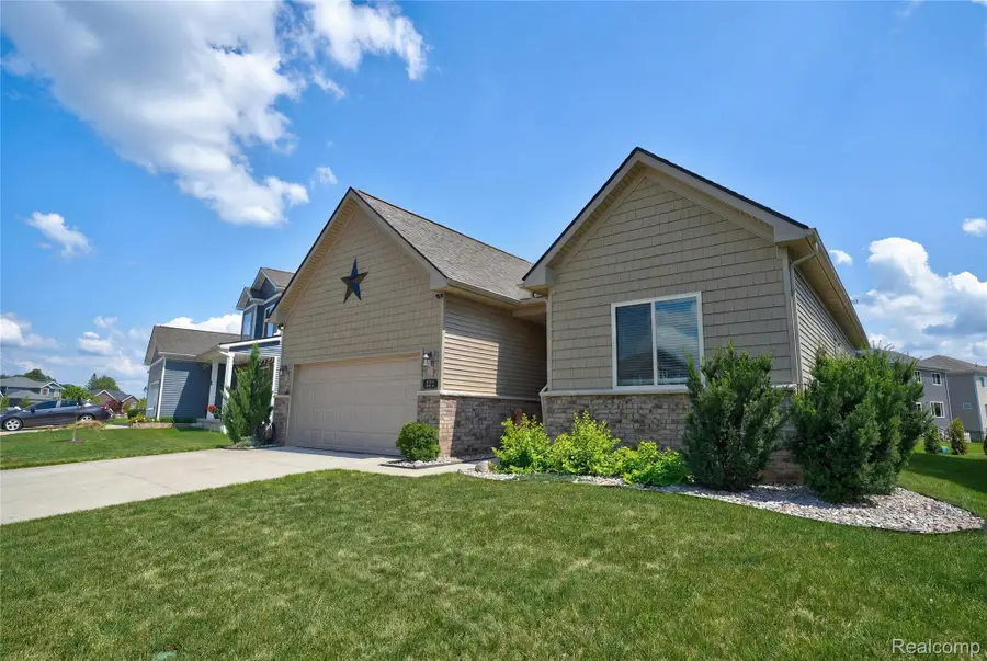 322 Hidden River E, Holly, MI 48442 - #2