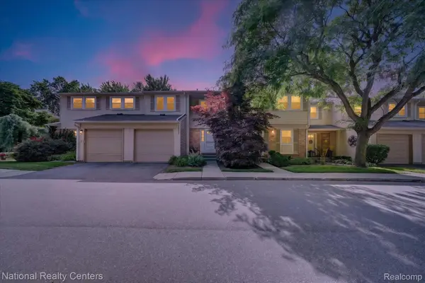 1641 Brentwood Drive, Troy, MI 48098