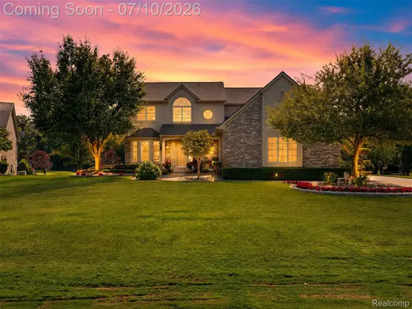 7903 Turnberry Drive, WhitmoreLake, MI 48189