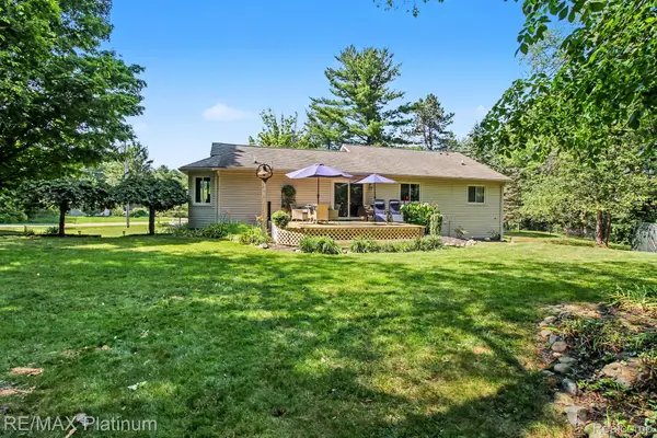 6317 Kevin Drive, Brighton, MI 48116