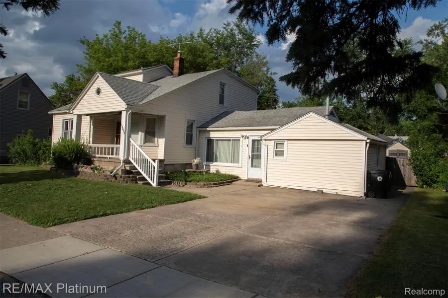 18696 Inkster Road E, Redford, MI 48240 - #2