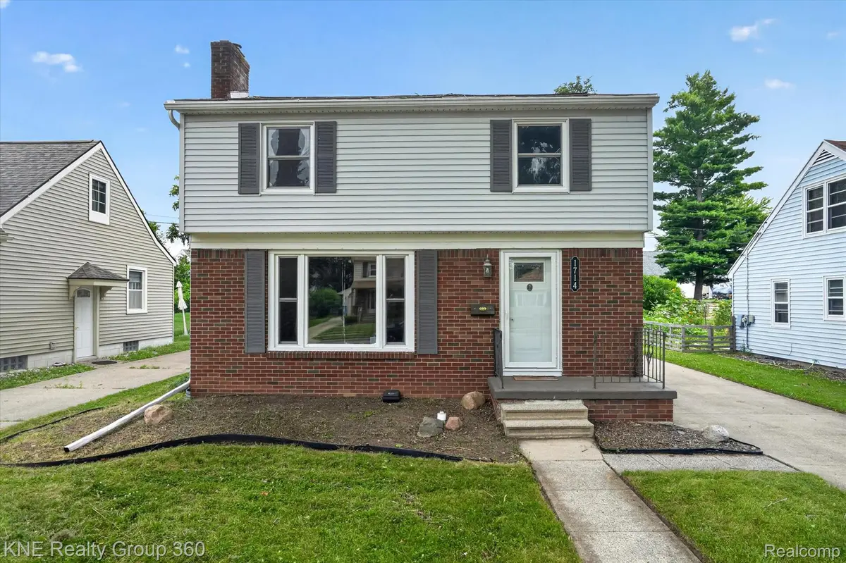 1714 Cooper Avenue, Lansing, MI 48910 - #1