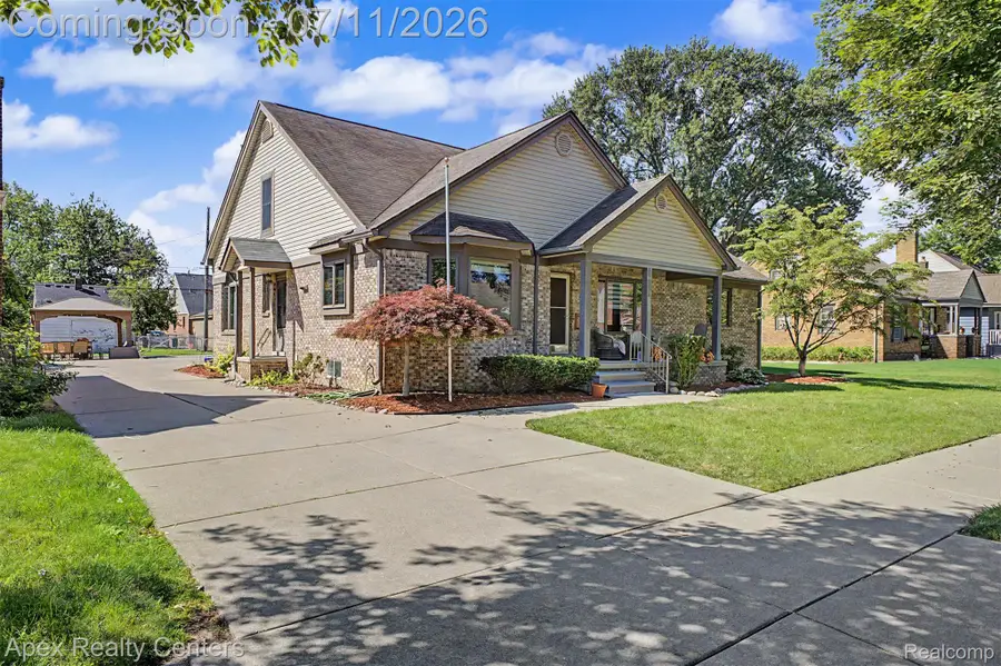 23141 Nona Street, Dearborn, MI 48124 - #2
