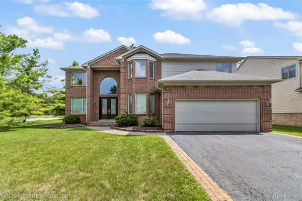 2115 Aldwin Drive, WestBloomfield, MI 48324