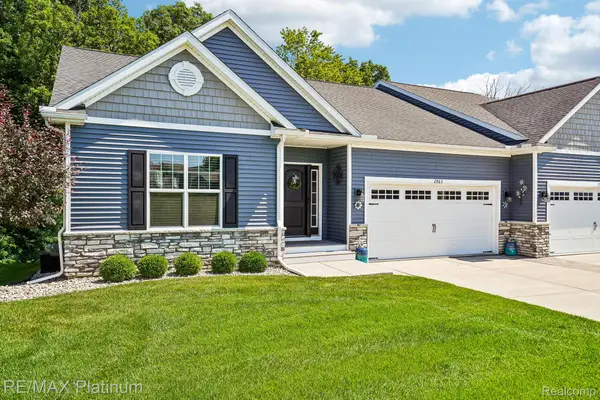 2963 Blue Sky Drive, Howell, MI 48843