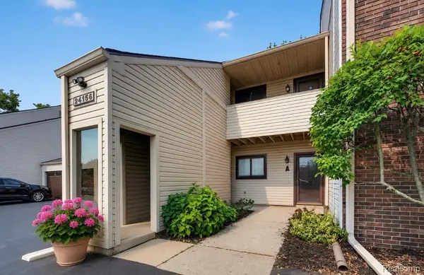 24156 Parke Lane #B, GrosseIle, MI 48138