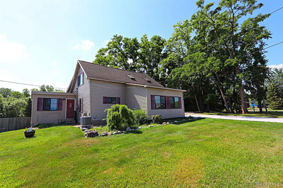 412 E Shore Drive, Northfield, MI 48189 - #2