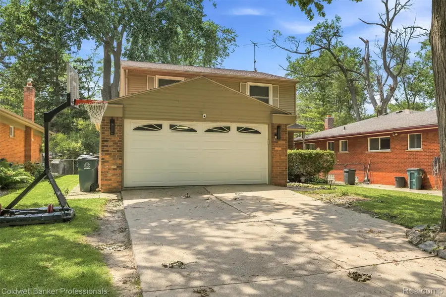 23821 Manistee Street, Oak Park, MI 48237 - #3