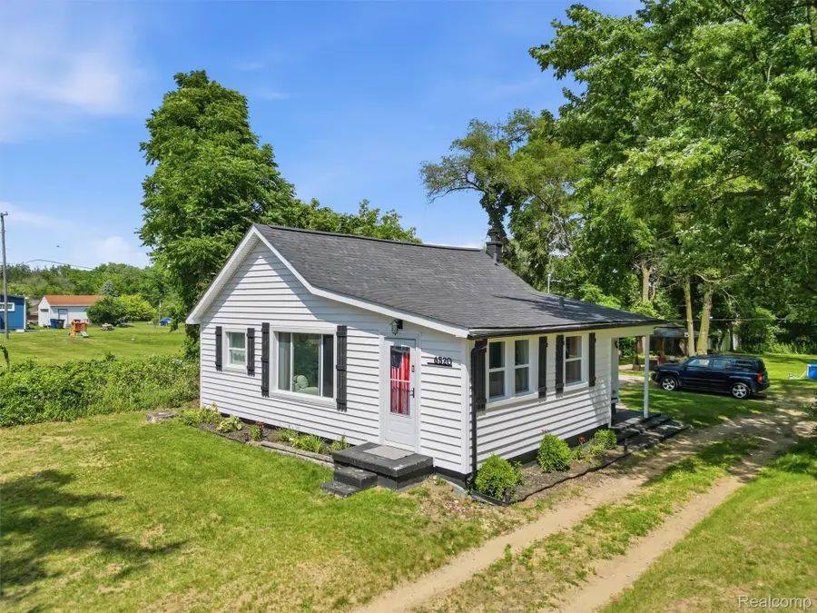 6520 N Hix Road, Westland, MI 48185 - #2