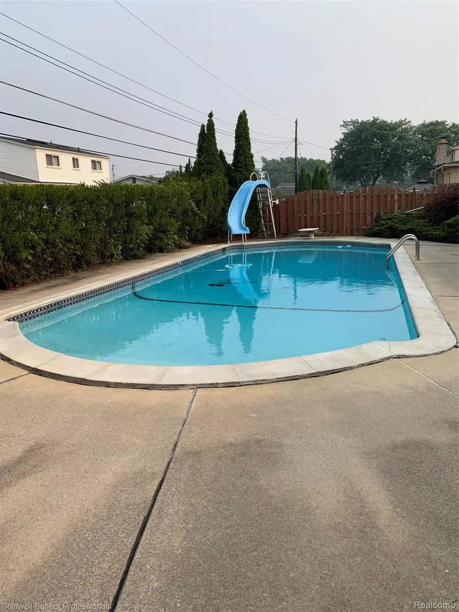 36544 Thomas Drive, Sterling Heights, MI 48312 - #3