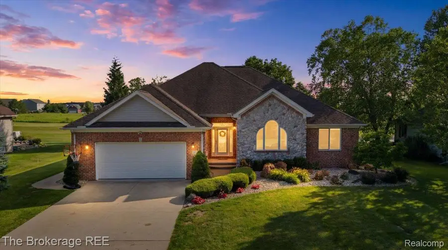 9120 Woodridge Drive, Davison, MI 48423 - #2