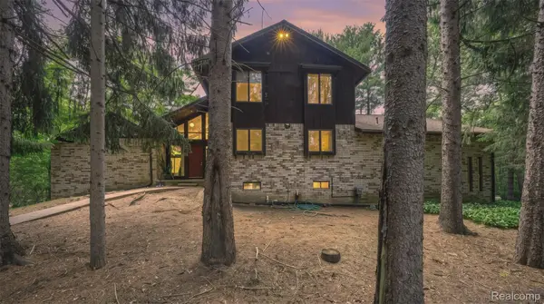 4565 Brookside Road, Fenton, MI 48430