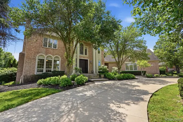 47515 Bellagio Drive, Northville, MI 48167