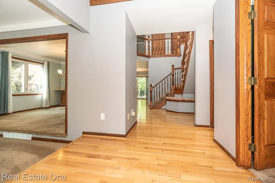 5129 Highmount Drive, Troy, MI 48098 - #2