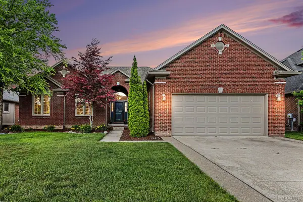 50289 Nantwich Drive, Macomb, MI 48044