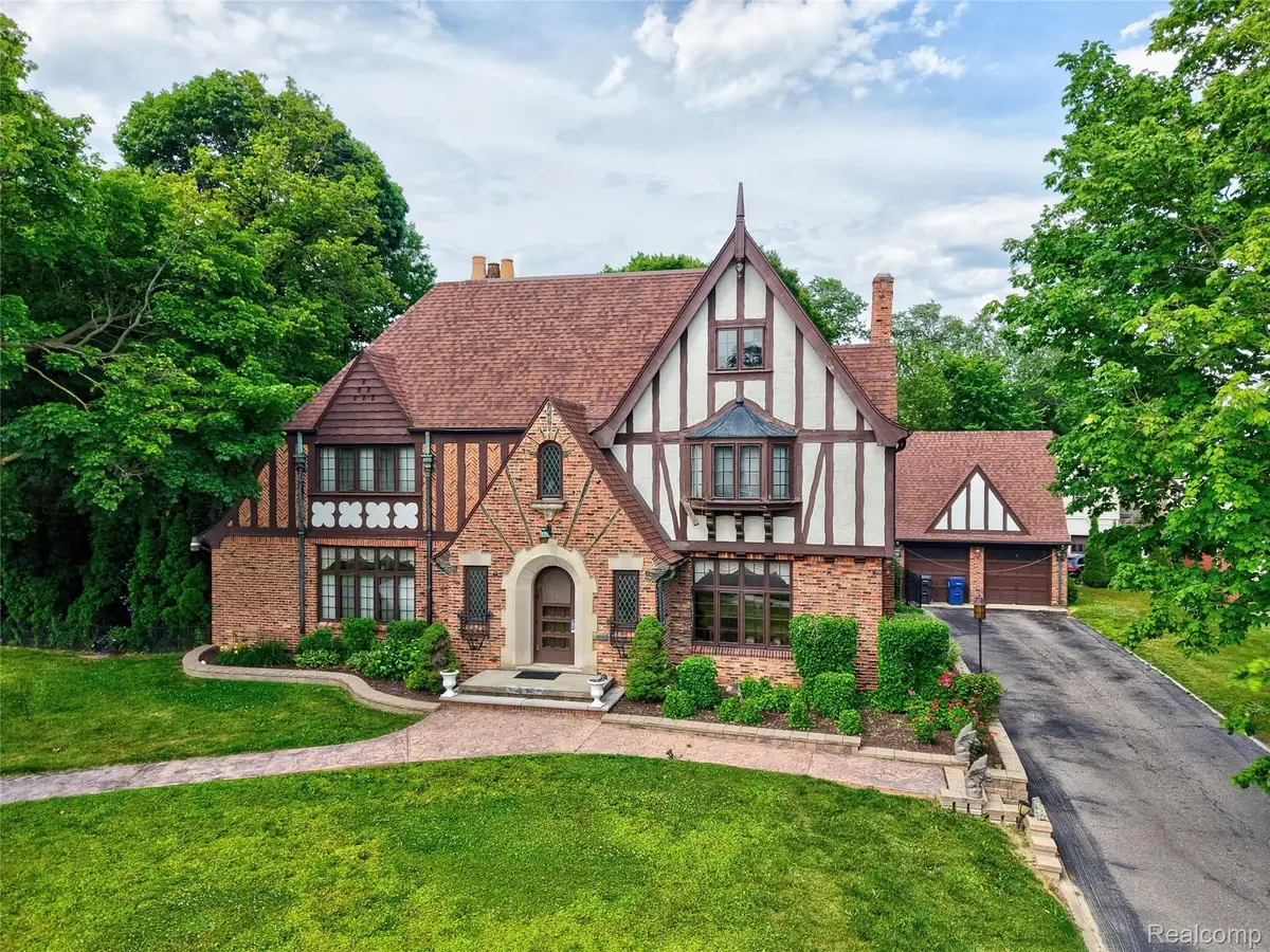 1117 South Drive, Flint, MI 48503 - #1