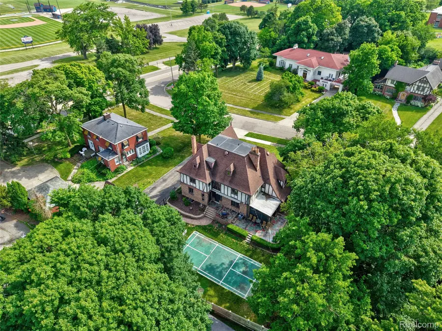 1117 South Drive, Flint, MI 48503 - #2