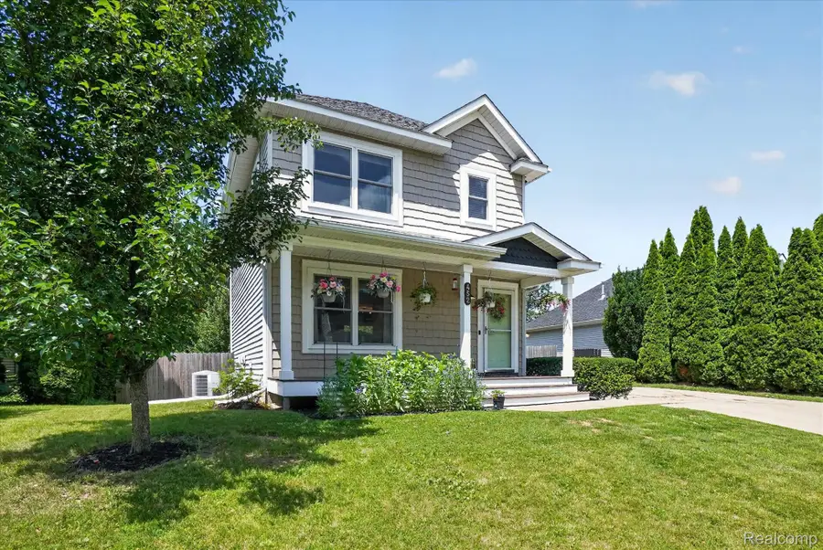 452 Waverly Lane, Howell, MI 48843 - #2