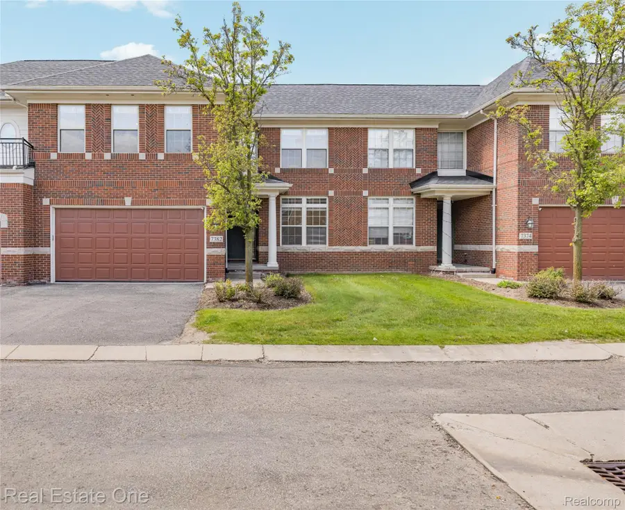 7382 Gateway Drive, West Bloomfield, MI 48322 - #2