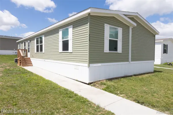 220 Borman Avenue, Flushing, MI 48433