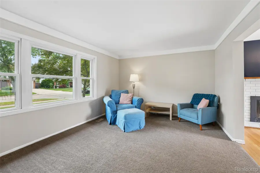 36543 Grandon Street, Livonia, MI 48150 - #3