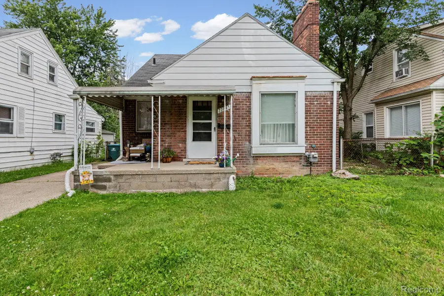 22845 Melrose Avenue, Eastpointe, MI 48021 - #2