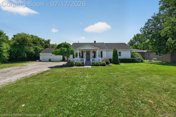 43 Hartley Street, Lapeer, MI 48446