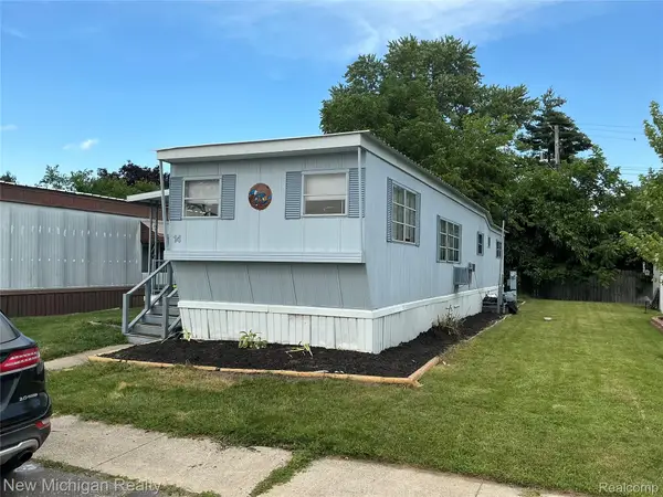 14 Highland Terrace, WhiteLake, MI 48386