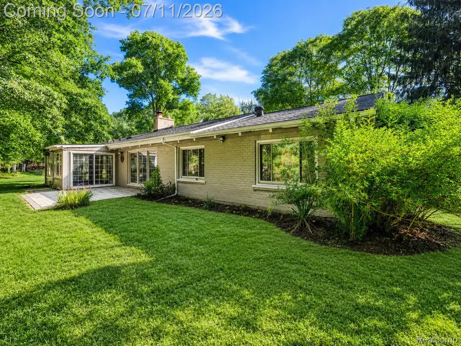 31555 Westlady Drive, Beverly Hills, MI 48025 - #2