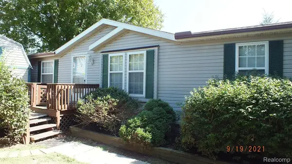 54 Riverview Drive, Erie, MI 48133