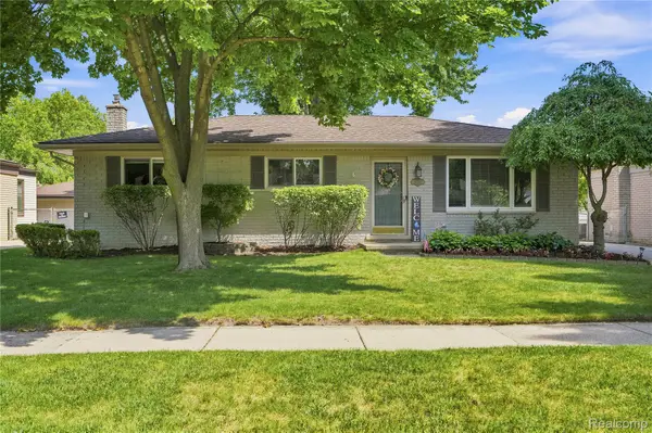 14215 Alpena Drive, SterlingHeights, MI 48313