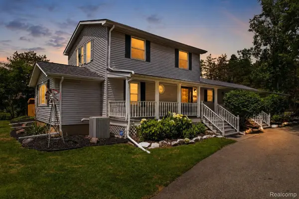 1437 E Cook Road, GrandBlanc, MI 48439