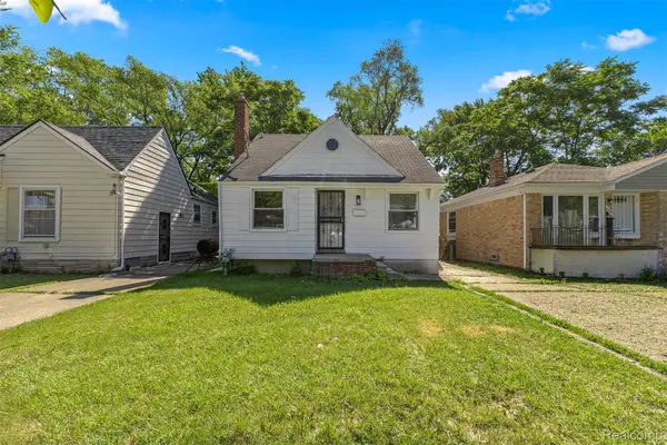 8658 Stahelin Avenue, Detroit, MI 48228