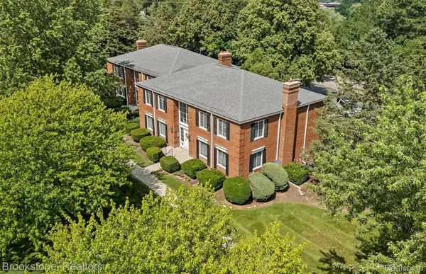 775 E Fox Hills Drive, BloomfieldHills, MI 48304
