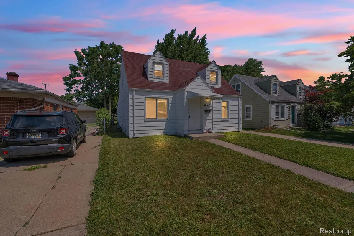 25926 Powers Avenue, Dearborn Heights, MI 48125 - #1
