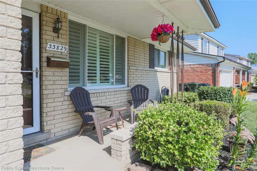 33829 Kennedy Drive, Sterling Heights, MI 48310 - #2