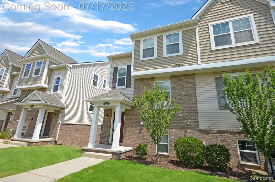 4625 Bradley Circle, Troy, MI 48085 - #2