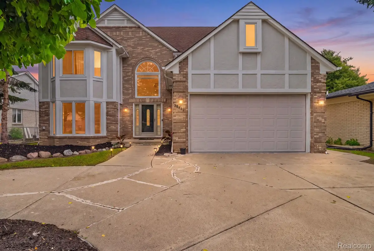 36832 Melbourne Drive, Sterling Heights, MI 48312 - #1