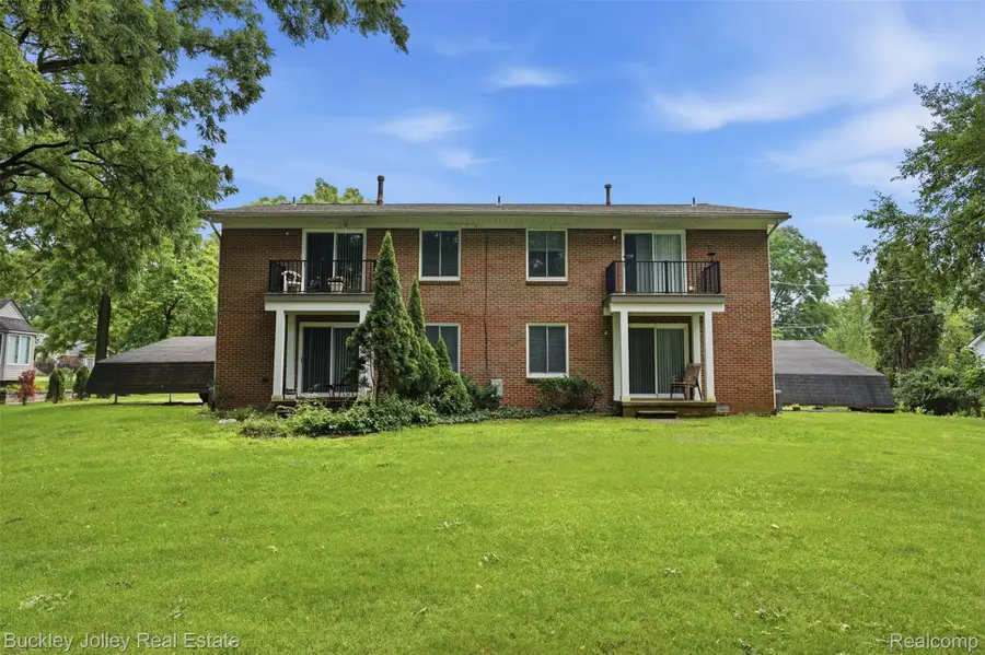 725 Clark Street, Brighton, MI 48116 - #2
