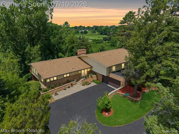 1808 Moors Court, BloomfieldHills, MI 48302