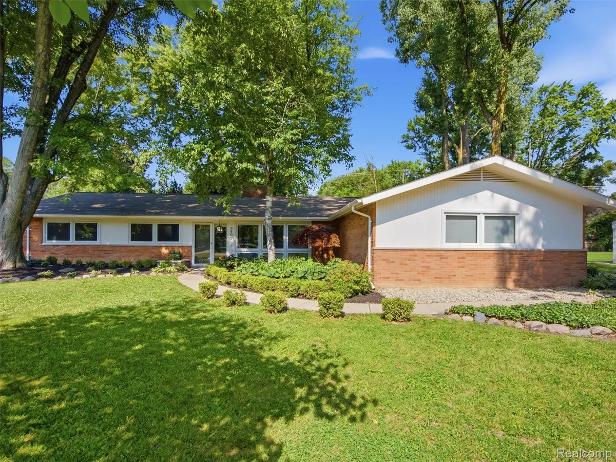3405 Upton Drive, Troy, MI 48084 - #1