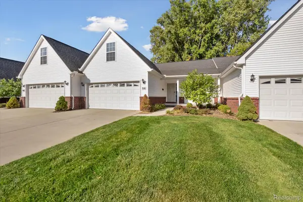 816 Nelsons Ridge Drive, Howell, MI 48843