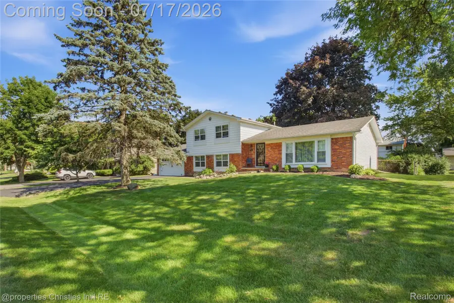 5569 Tadworth Place, West Bloomfield, MI 48322 - #2